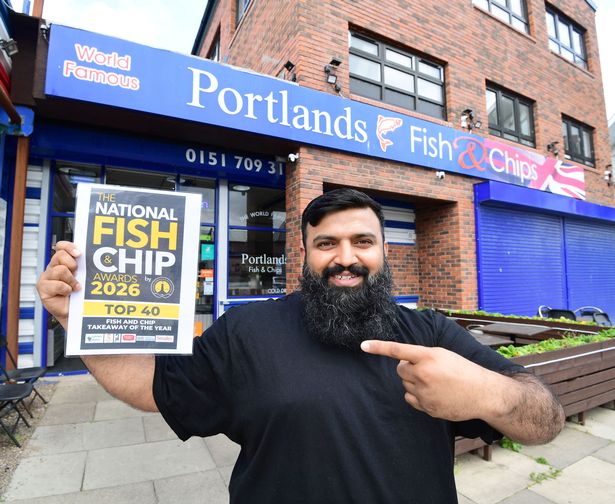 Mubinul Hoque with his National Fish & Chip Awards certificate
