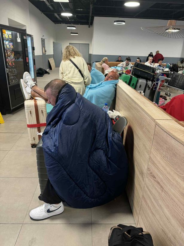 Passengers on TUI flight from Cancun to Manchester stranded in Shannon Airport after landing in Gander, Canada due to medical emergency