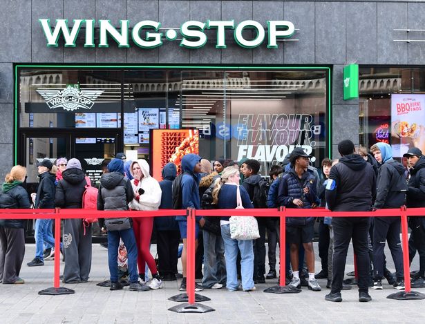 Queues at Wingstop Liverpool