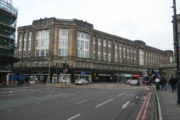 Lothian House occupies the site of Port Hopetoun - the terminal of the Union Canal that closed in 1922 