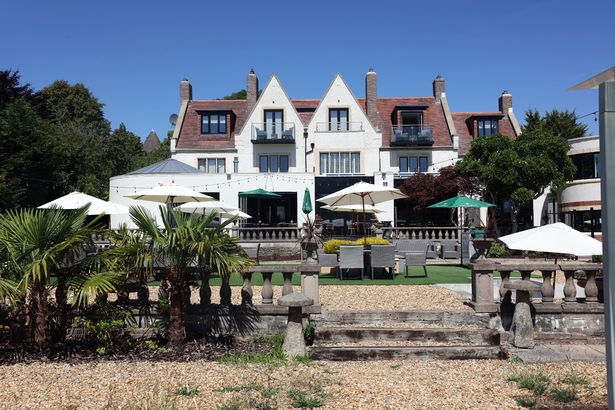 Silures restaurant, Holm house.