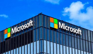 Microsoft announces an internet disruption due to cut cables in the Red Sea