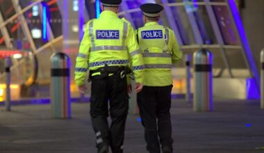 Police officers in Scotland have complained of ¿ill-fitting¿ and of ¿poor quality¿ standard issue uniform