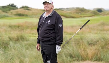 Donald Trump has continued to slowly be welcomed back into the golfing world this week