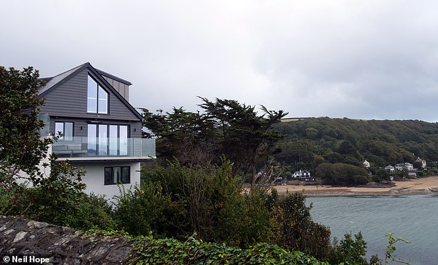 Is the Salcombe property bubble finally popping?