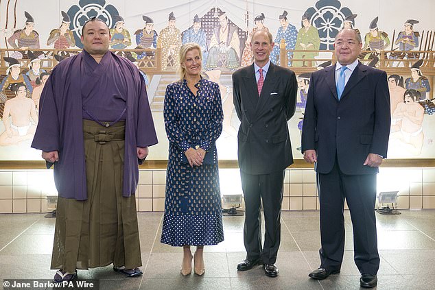 Before the event, Sophie and Edward met and chatted with wrestler Asanoyama Hiroki (far left) and the Chairman of the Sumo Association Hakkaku Nobuyoshi (far right)