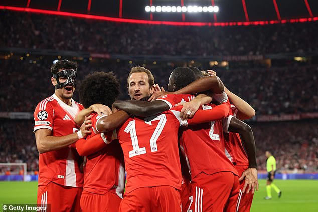 That's 5 goals in just four days for Kane, who also scored two in midweek against Chelsea