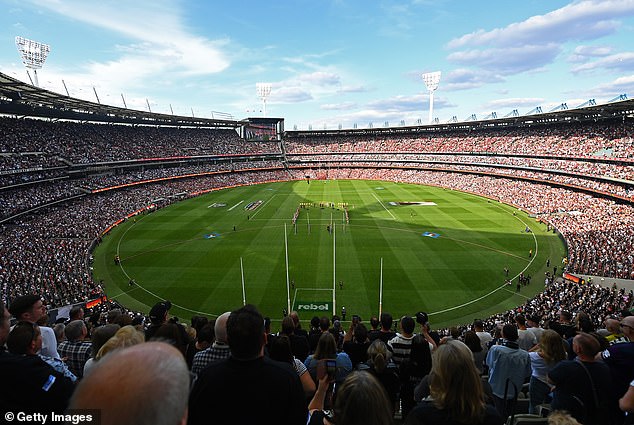 Health experts are warning that an outbreak of measles in Queensland could break out nationally due to this weekend's AFL Grand Final