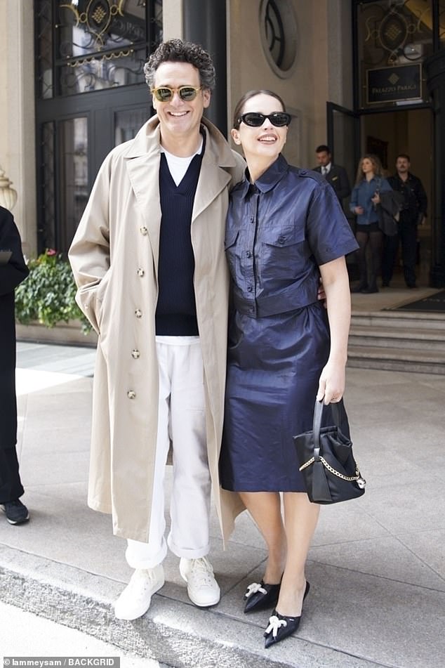 No stranger to impressing with her chic looks, Felicty opted for the simple all-blue look as she arrived for the show with her husband, film director Charles Guard