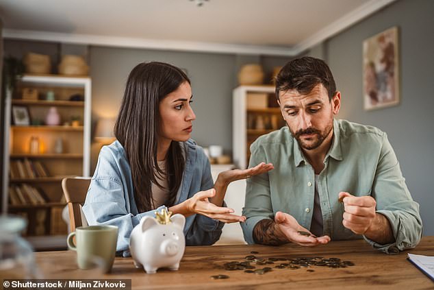 Three in ten couples refuse to have a joint bank account
