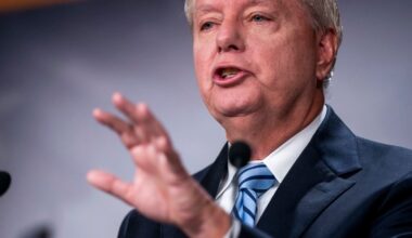 Top US senator warns Hungary and Slovakia over Russian energy purchases – POLITICO