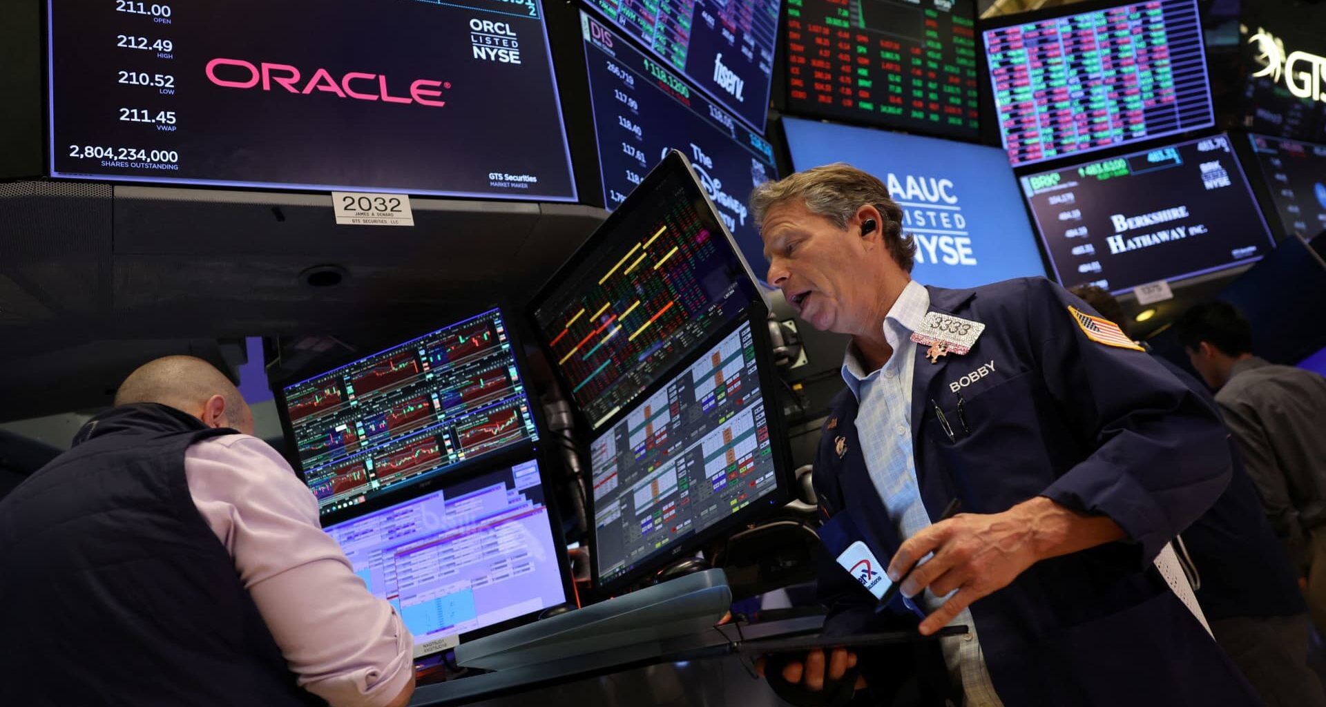 Worries of a bubble grow after Oracle’s rally on Open AI deal