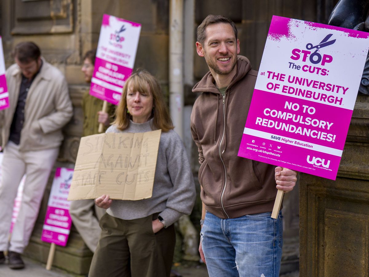 Supporting image for story: Edinburgh Uni lecturers walk out on first of five days of industrial action