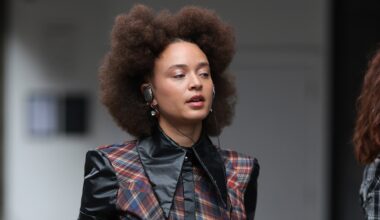 SS26 London Fashion Week Street Style Nails Fall Style