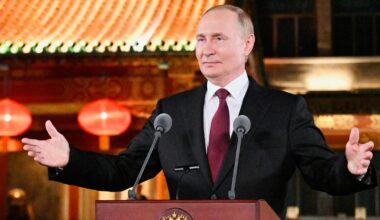 Putin willing to meet Zelenskyy if he 'comes to Moscow'
