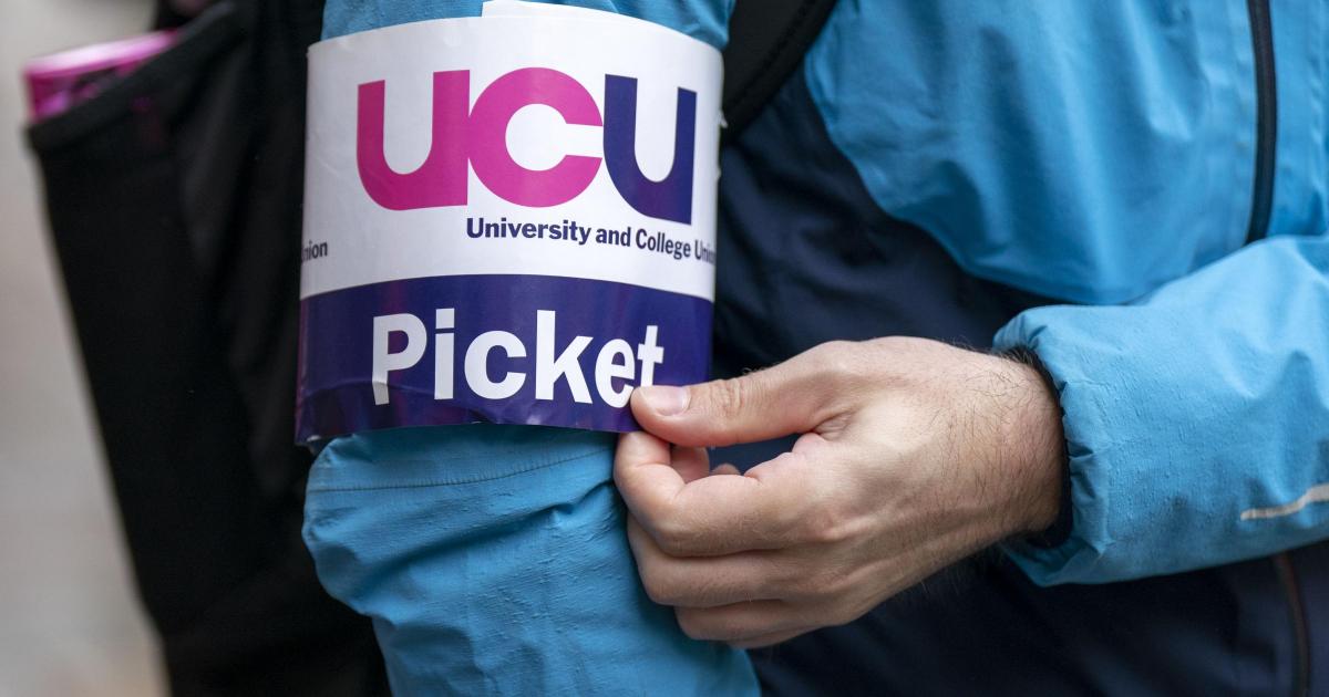 Edinburgh University lecturers begin walkout amid dispute over £140m cuts plan