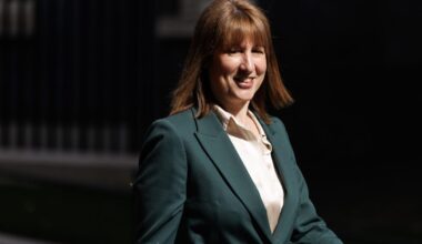 Change windfall tax to make £137bn by 2050, Chancellor told