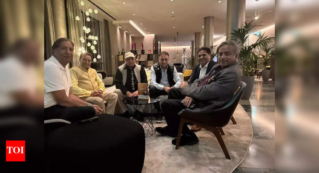 NRIs raise investment hurdles with Tharoor in Germany | Chandigarh News