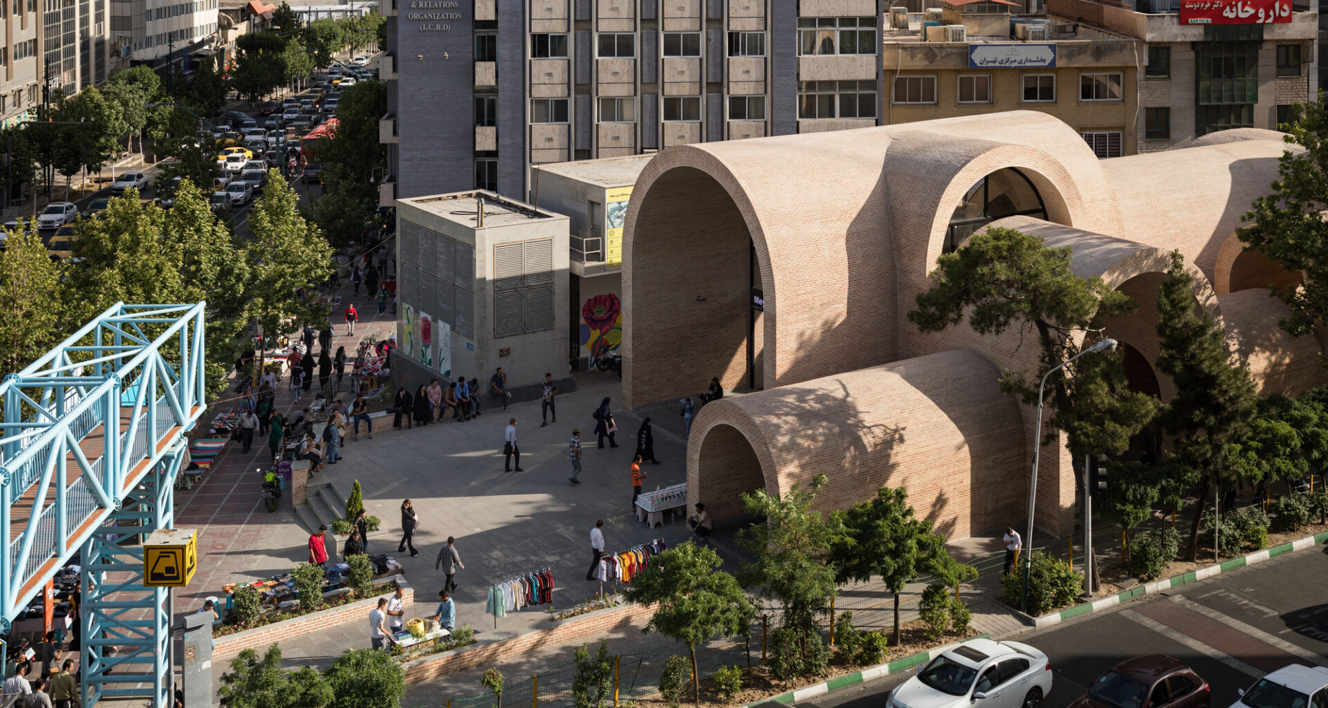 Jahad Metro Plaza / KA architecture studio (Mohammad Khavarian)