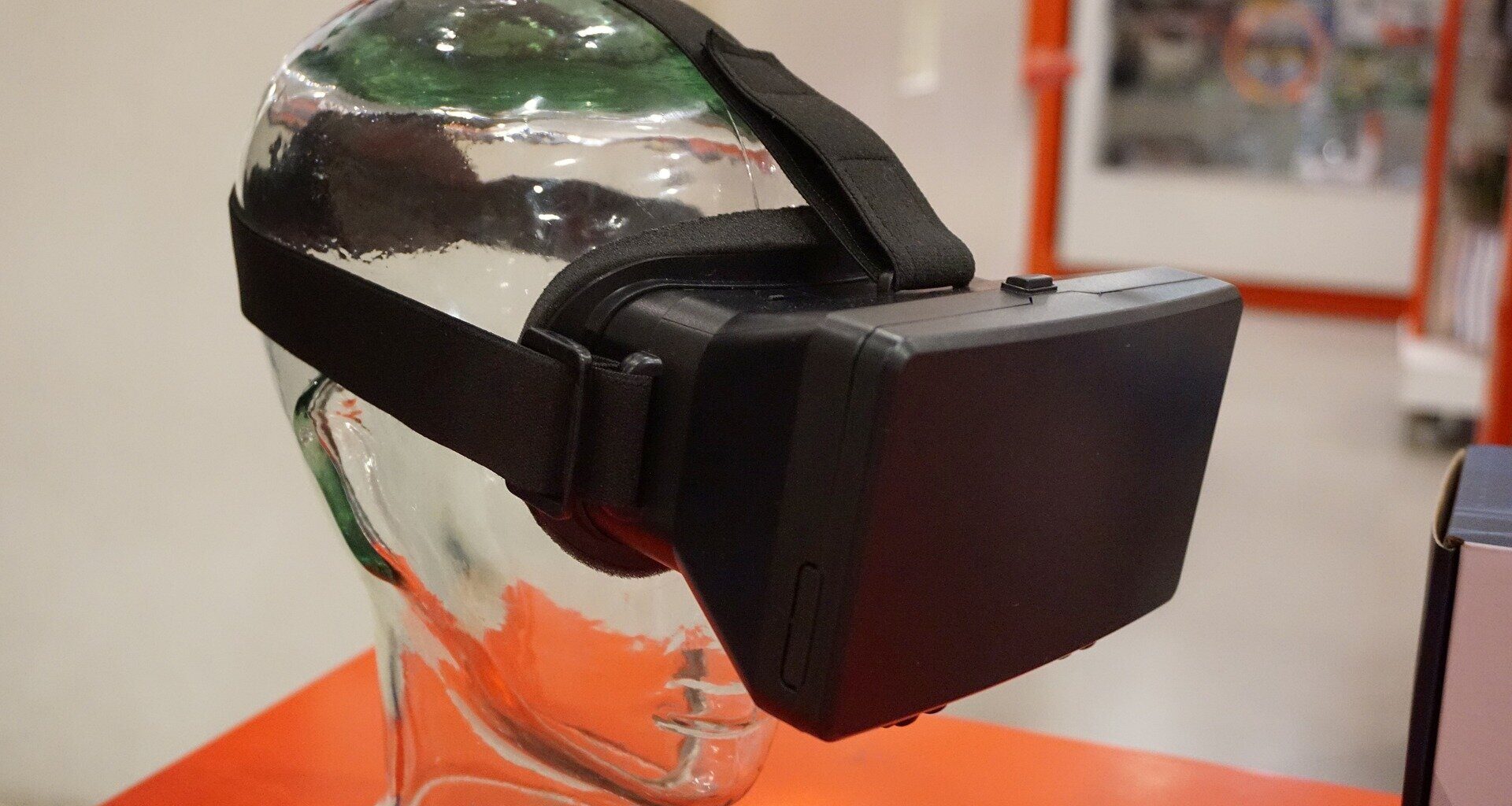 Flexible, skin-mounted haptic interface can seamlessly bridge virtual and real-world experiences