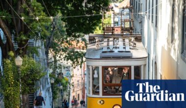 Explainer: what is Lisbon’s funicular railway Elevador da Glória and how does it work? | Portugal