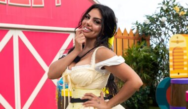 'Love Island USA' contestant Huda makes surprise appearance before NFL game