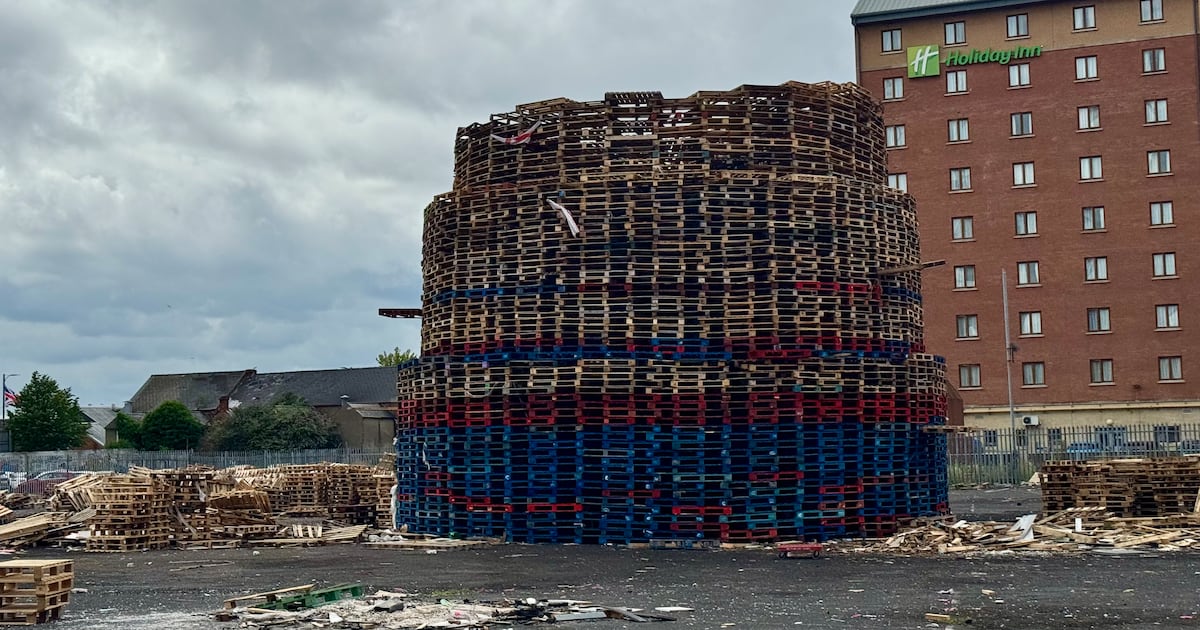 Residents of loyalist area against development plans for bonfire site – The Irish News