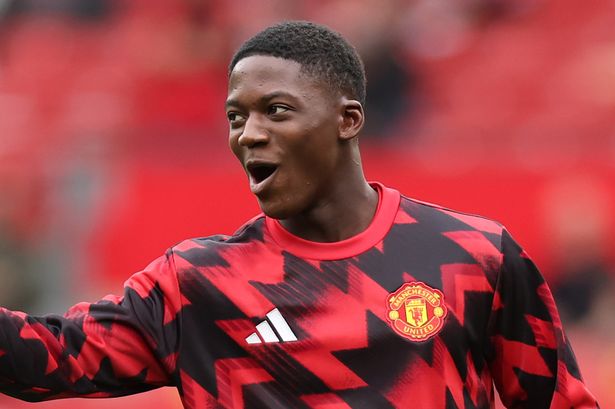 Kobbie Mainoo in action for Man Utd. 