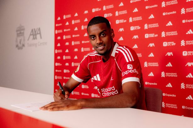 KIRKBY, ENGLAND - SEPTEMBER 01: Alexander Isak signs for Liverpool FC at AXA Training Centre on September 01, 2025 in Kirkby, England. (Photo by Nikki Dyer - LFC/Liverpool FC via Getty Images)