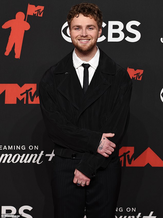 ELMONT, NEW YORK - SEPTEMBER 07: Alex Warren attends the 2025 MTV Video Music Awards at UBS Arena on September 07, 2025 in Elmont, New York. (Photo by Jamie McCarthy/WireImage)