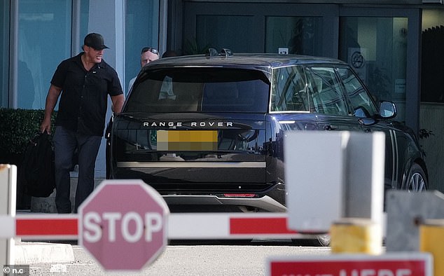 W8media.NO CREDITW8media Prince Harry Security Heathrow airport.Prince Harry lands at the Windsor suite today and driven away in a Range Rover .08/09/2025.