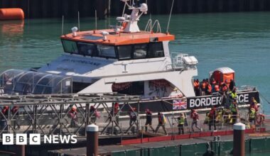 Woman dies trying to cross English Channel in migrant boat