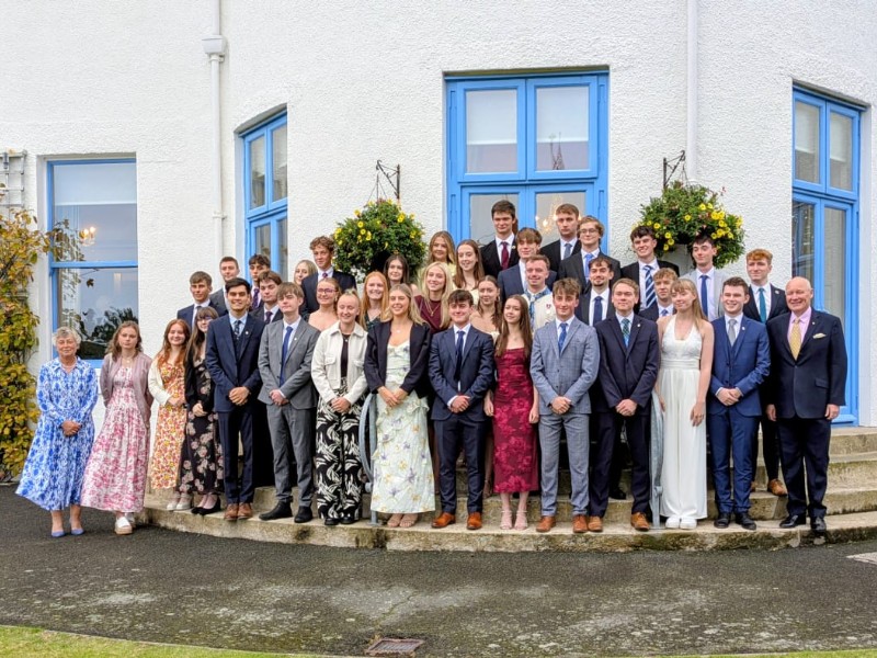 Duke of Edinburgh’s Gold Awards presented to 43 young people
