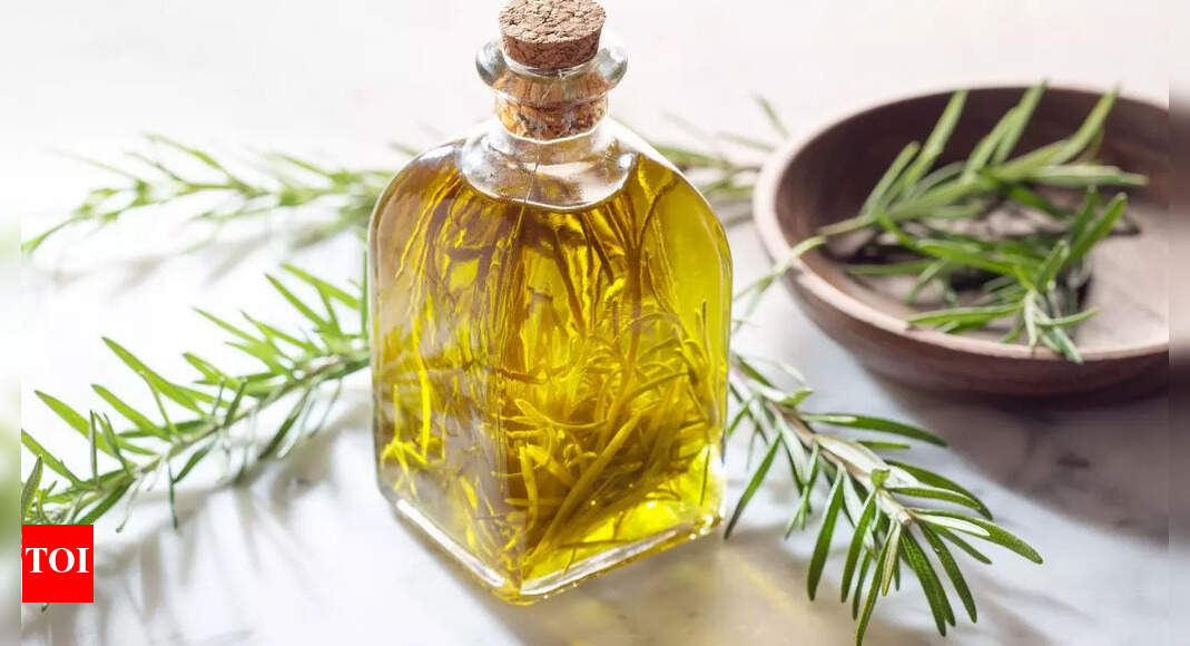 Rosemary Oil for Hair Growth: Natural Remedy That Actually Works |