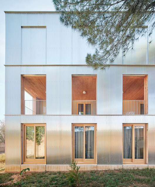 Shelter for Homeless Women in Barcelona / Vivas Arquitectos - Exterior Photography, Wood