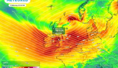Met Office issues 22-hour weather warning for England and Wales with 70mph gusts this weekend