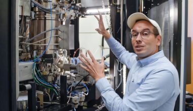 Microscopes can now watch materials go quantum with liquid helium