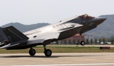 US says Switzerland can order fewer fighter jets amid cost hike
