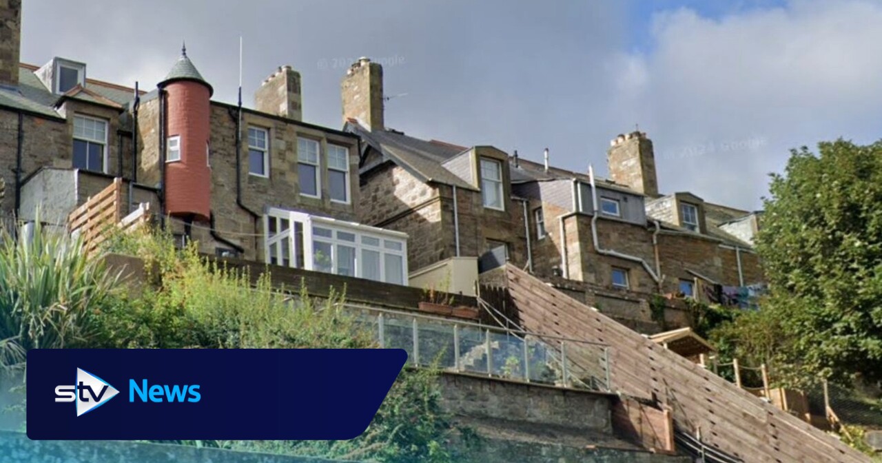 Bid to replace wooden conservatory using recycled plastic rejected by East Lothian council