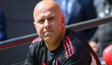 Liverpool making 'serious moves' to derail Man Utd transfer for star midfielder