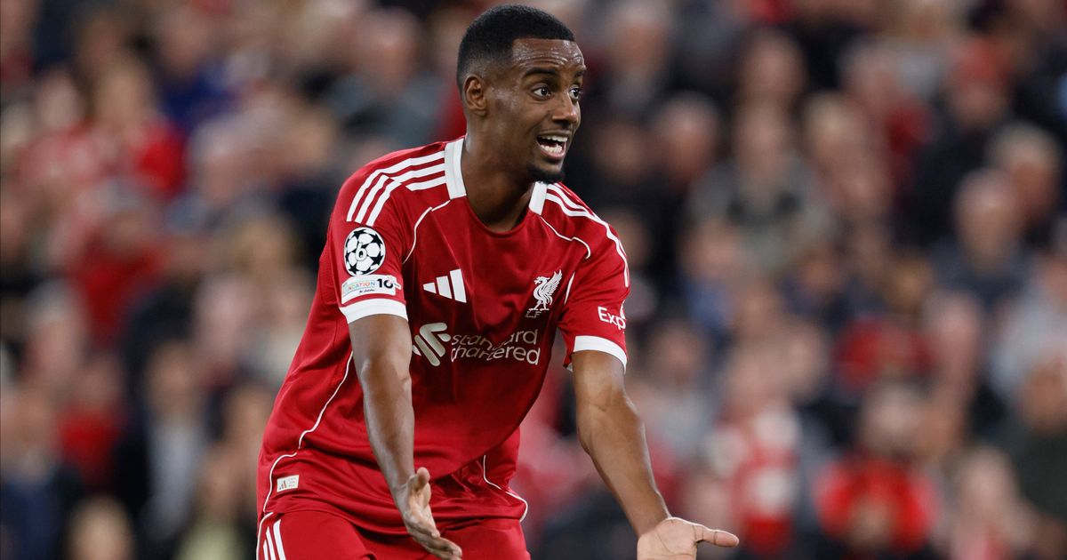 Alexander Isak reaction spoke volumes as tantalising new Liverpool partnership unlocked