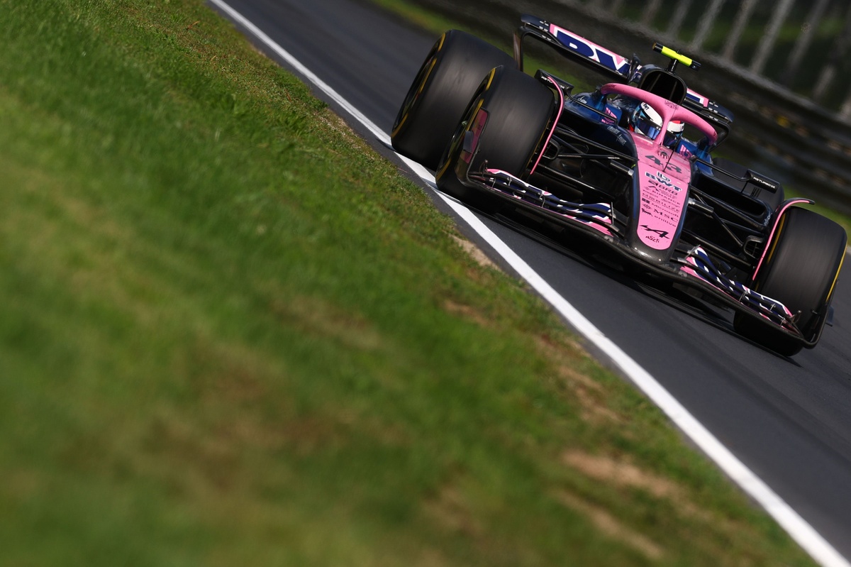 Who are Alpine's options for its second F1 2026 seat?