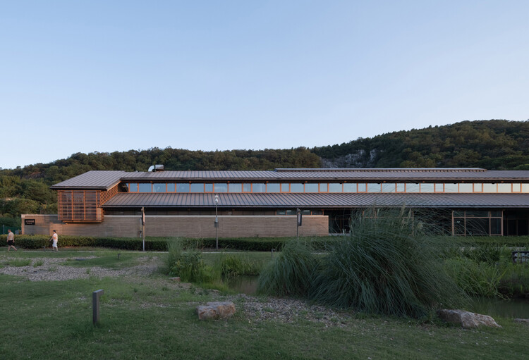 Ancillary Facilities in the Tangshan Ape-man Cave Scenic Area / AESEU Architectural Technology and Art studio - Image 2 of 35