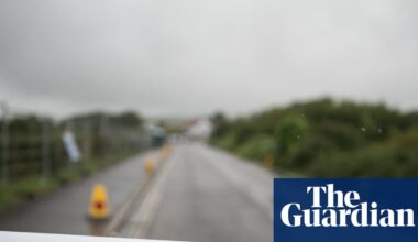 Man dies after falling from hot air balloon in West Sussex | West Sussex
