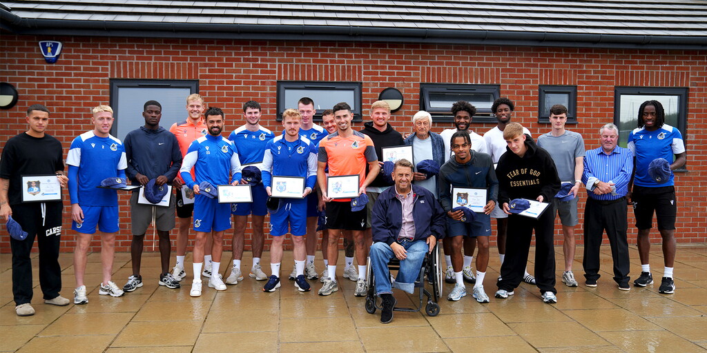Bristol Rovers commemorate debuts with Supporters Club  