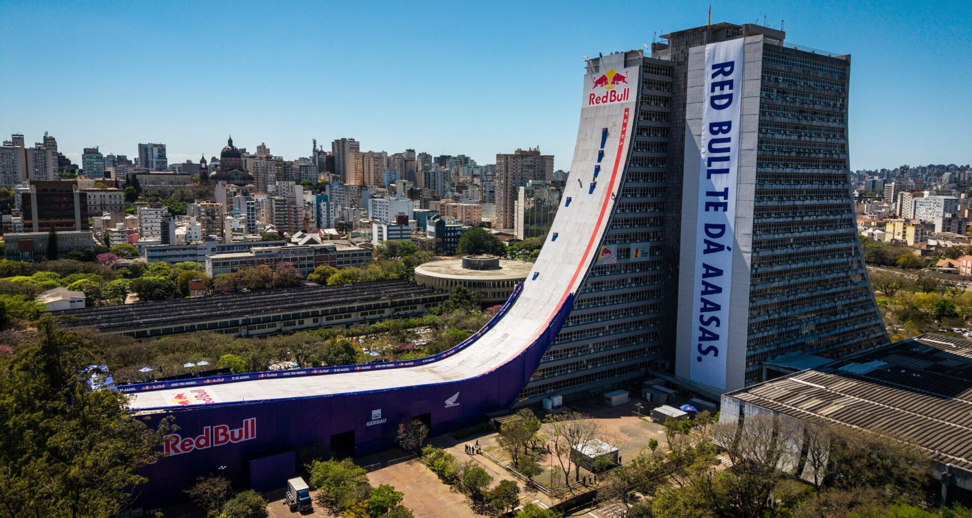 Redbull skate ramp