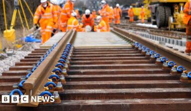 Newcastle to Edinburgh train line closed for two weekends