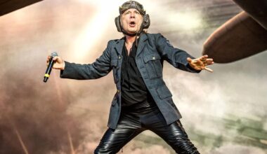 'You're Surrendering Your Senses Completely to This Little Fascist in Your Hand': Bruce Dickinson Clarifies His Comments on Phone Use During Concerts - Ultimate Guitar