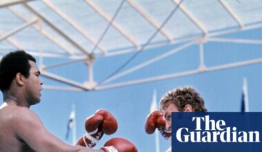 Former British heavyweight Joe Bugner, who twice took on Muhammad Ali, dies aged 75 | Boxing