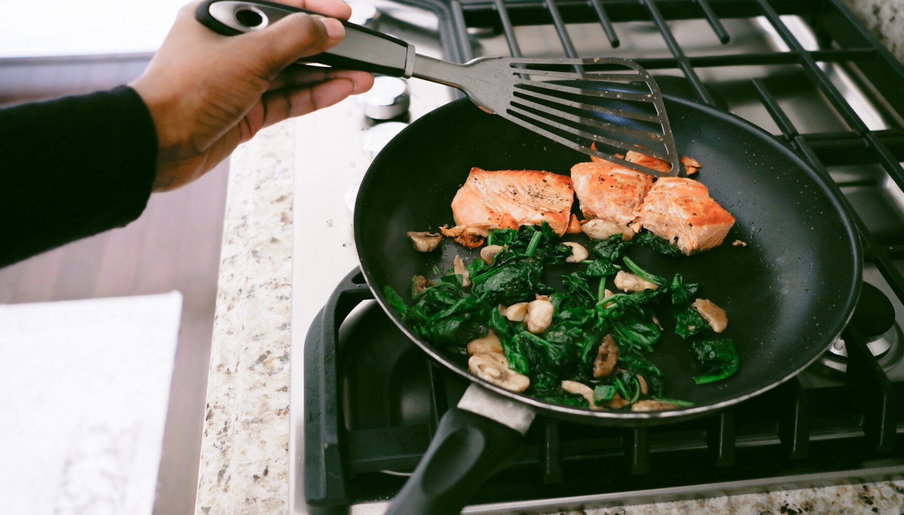 The student participants received extensive education on the keto diet and were advised to eat when they were hungry, finish eating when they were full, and not to worry about calories.